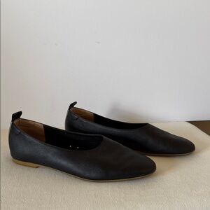 Everlane Black Leather Ballet Flats